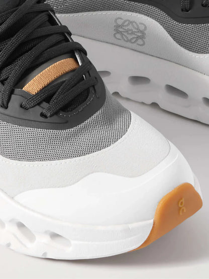 On Cloud × Loewe — Cloudtilt Gris Blanc